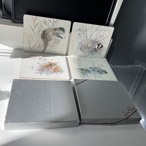Vintage table mats - 4,