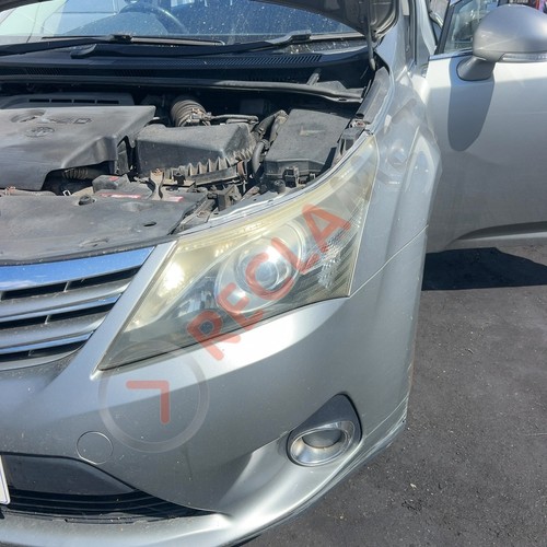 Toyota avensis 4d - toyota,