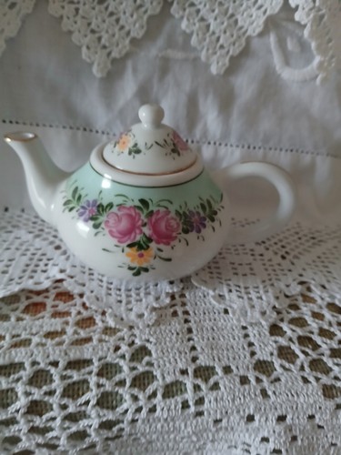 Miniature teapot please see - ,