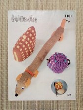 Wendy Knitting Pattern Dog