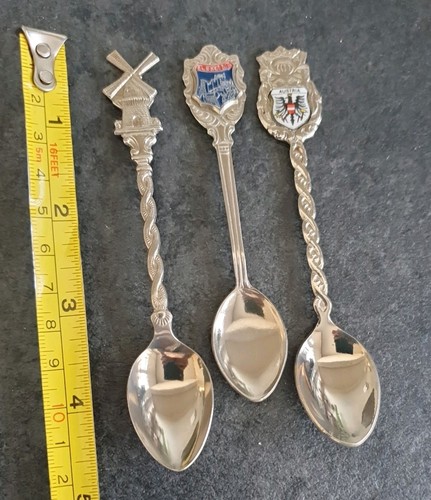 Teaspoons collectable - 3, x