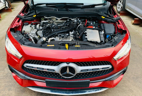 Mercedes benz gla 220d - mercedes-benz,