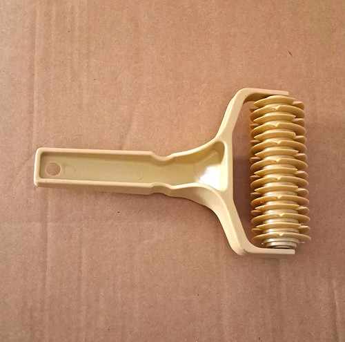 Handheld lattice pastry - lattice, roller