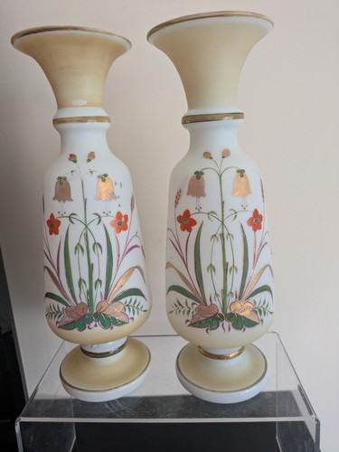 Two victorian vases - two, hand