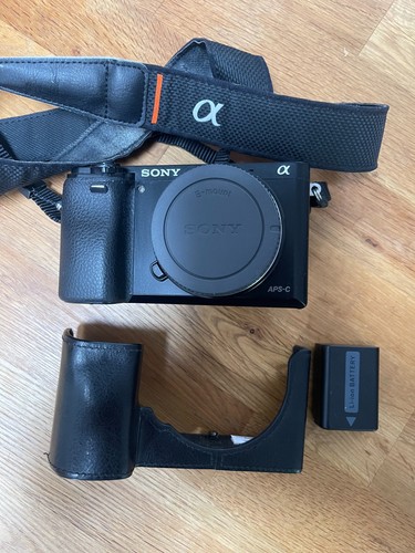 Sony alpha a6000 mirrorless - sony,