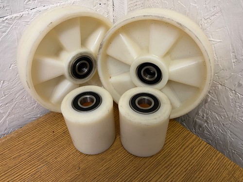 Set pallet truck wheels and - set, of