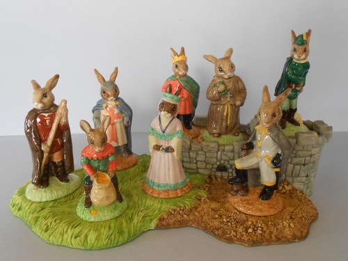 Royal doulton bunnykins robin - bunnykins,