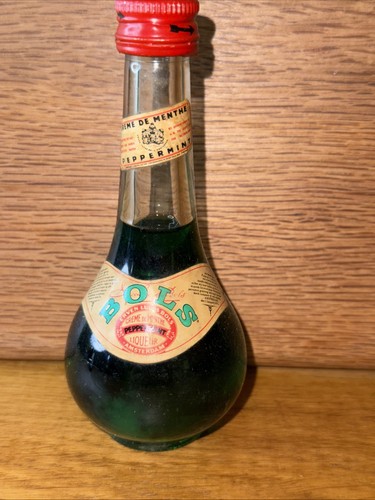 Bols green peppermint liqueur - green,