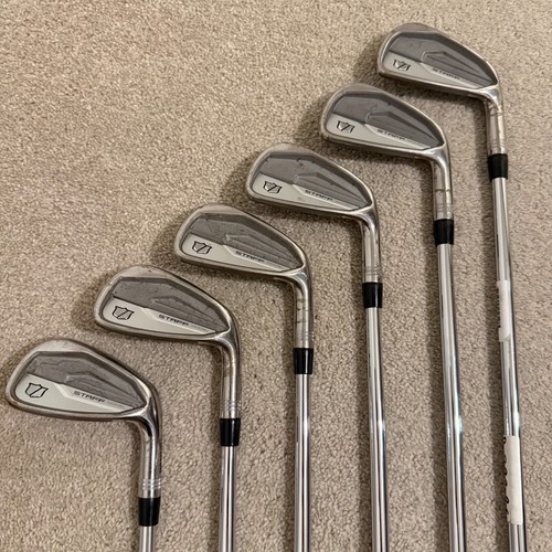 Tour issue raw wilson - issue, staff