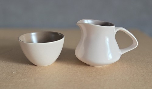 Poole twintone small milk - poole,