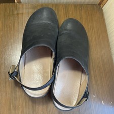 Dansko Berry Black Women’s 38 US 8.  Leather Slingback Mules Clogs *Well Worn*
