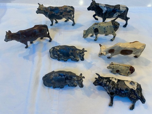 Lovely vintage lead - lead, cows
