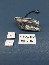 FRONT LEFT ARROW Yamaha X Max