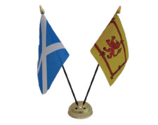 Scotland Saltire & Rampant Lion Double Friendship Table Flag FAST UK Delivery!
