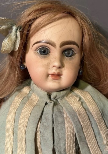 Antique baby twin - twin, mouth