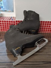 Edea Overture Ice Skate Figure