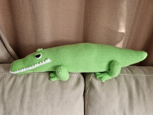Hand knitted lime - 23", green