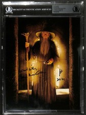 Ian McKellen Signed Gandalf LOTR 8x10 Photo BECKETT