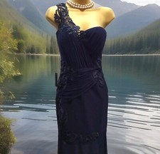 Lipsy VIP Size 8 Navy