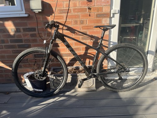 Trek marlin 29in mountain - marlin,