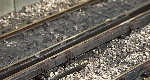 4mm 3rd rail protection - rail,