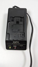 Sanyo VAR-18 B 6.5-10 Volt AC Adaptor Battery Charger for Camcorder Working