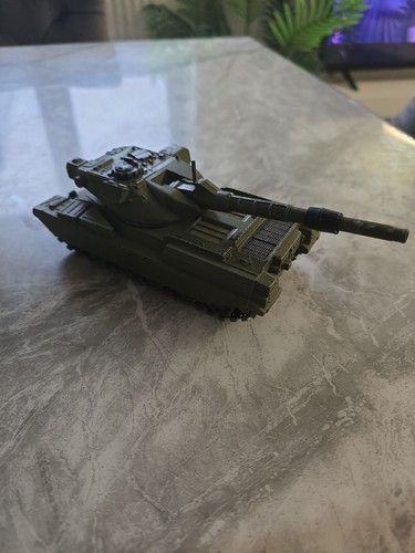 Dinky toys cheiftain - dinky,