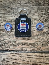 Morris Key Ring and 2 x Pin Badges