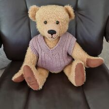 Beautiful  16” Robin Rive