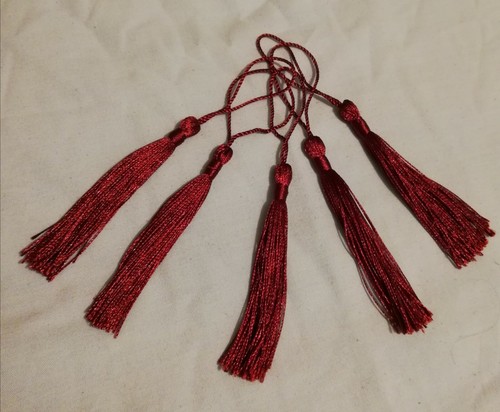Wine red craft - wine, tassels