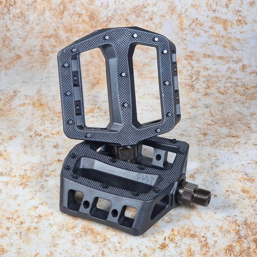 Cult plastic bmx pedals - plastic,