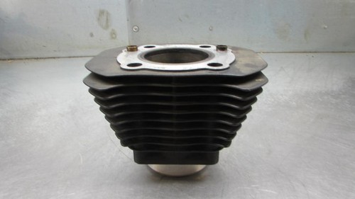 Harley davidson xl883 - harley,