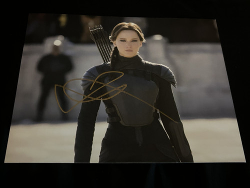 Jennifer lawrence signed 8x10 - jennifer,