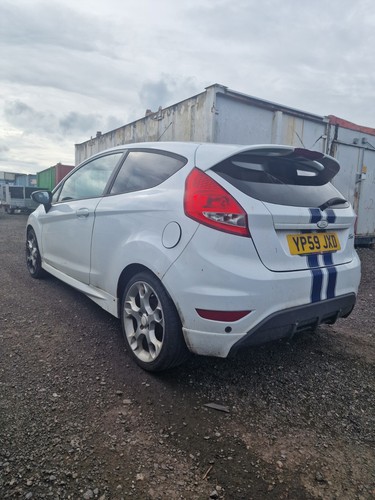 Fiesta zetec breaking parts - fiesta,
