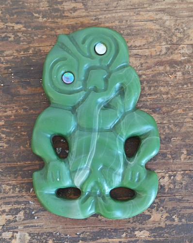 Vintage maori hei tiki - maori,