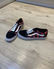 VANS OFF THE WALL Valentine Hearts Old Skool Suede Canvas Low Top Sneaker Size 6