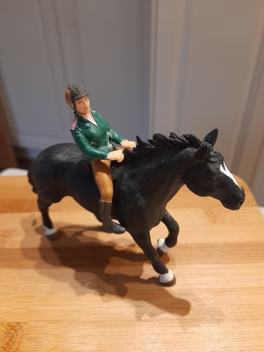 Rare black schleich horse - black,