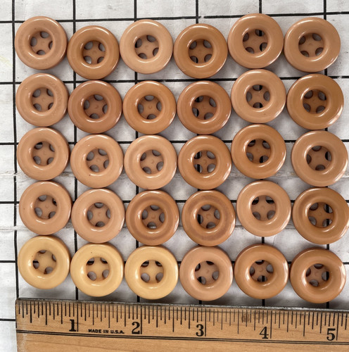 Vintage tan butterscotch - .75",