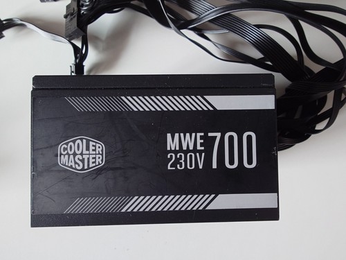 Cooler master mwe 700w 230v - cooler,