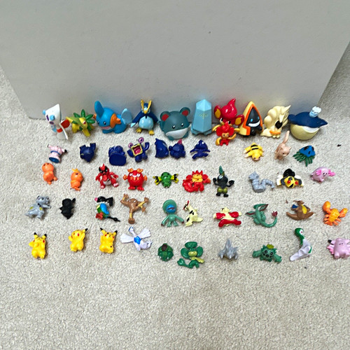 Pokémon multicolour figurine - pokémon,