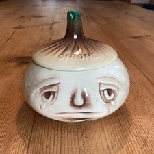 Sylvac Onion Face pot no 516