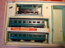 Triang Clockwork BR Green 0-6-0 Saddle Tank Locomotive And Carriages Boxed Set