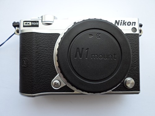 Nikon similar - only),