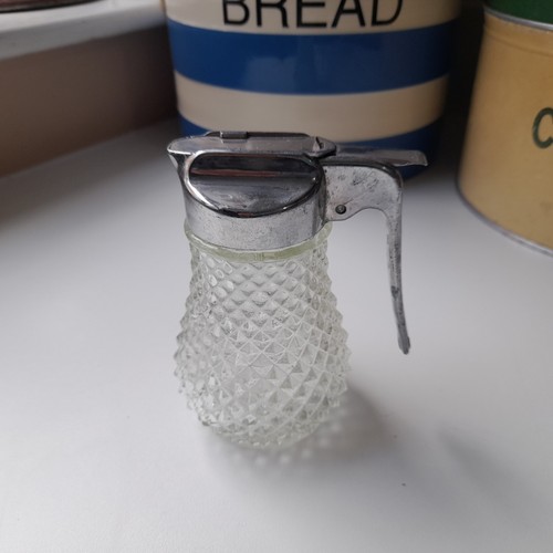 Vintage sugar milk dispenser - sugar/milk,