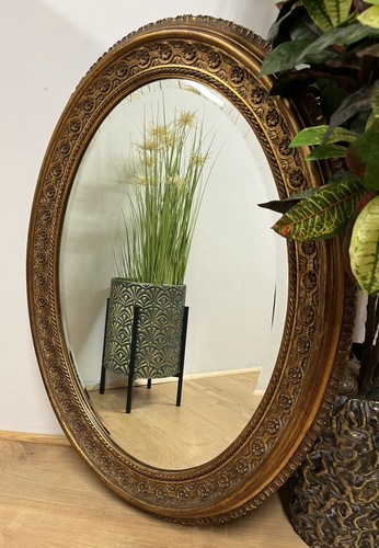 Large oval gilt - gilt, vintage
