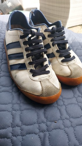 Rare 1970 vintage adidas - rare,