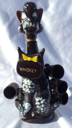 Vtg ceramic dog - vtg, whiskey
