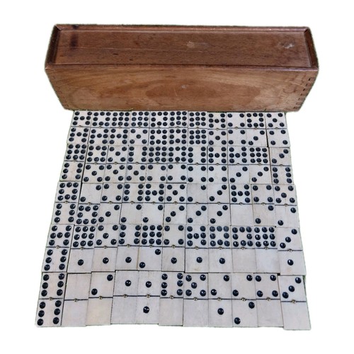 Beautiful antique set - beautiful,
