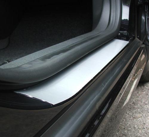 Brushed alloy door sill - alloy, step