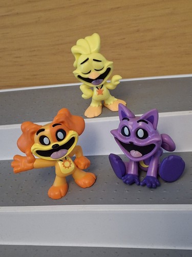 Poppy playtime smiling - poppy,
